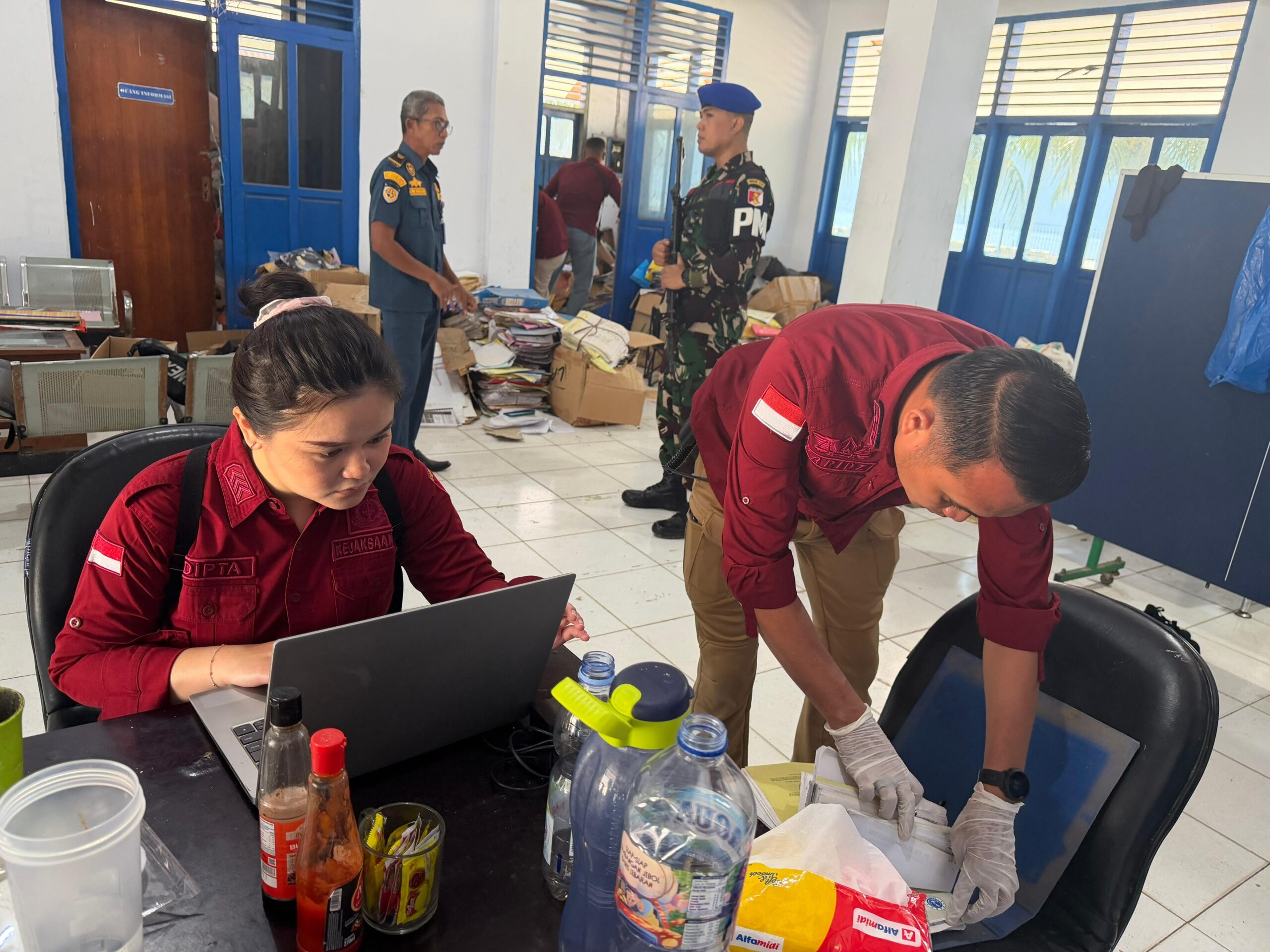 Kejati Sulteng Geledah Kantor UPP Kolonodale Terkait Dugaan Korupsi Tambang Nikel PT. Cocoman